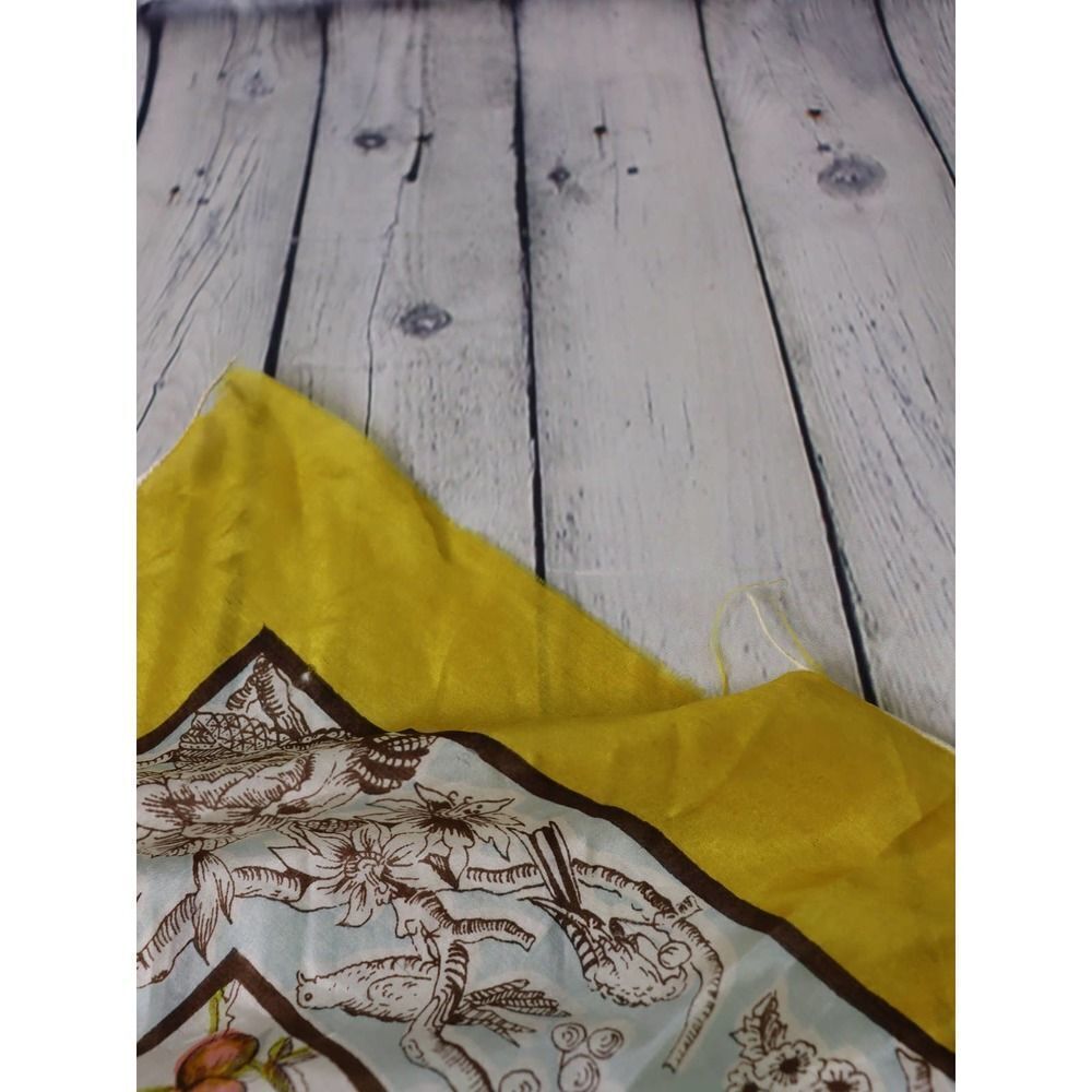 SUPER VINTAGE RUSSIAN SILK SCARF!! - Picture 10 of 10